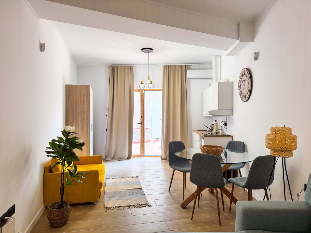 Appartement te koop in Torrelamata | 0 slaapkamers H5295556