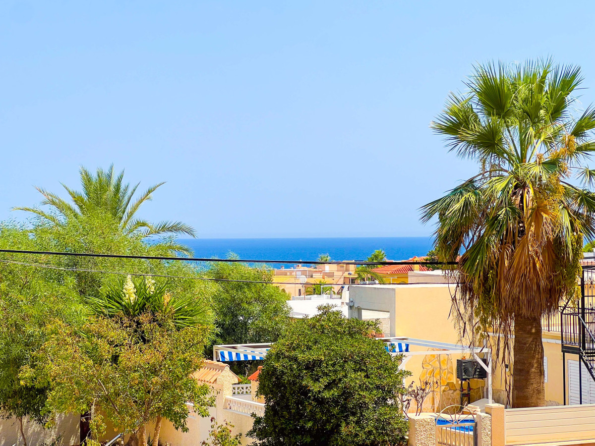 Appartement te koop in Torrelamata | 1 slaapkamers H5295562