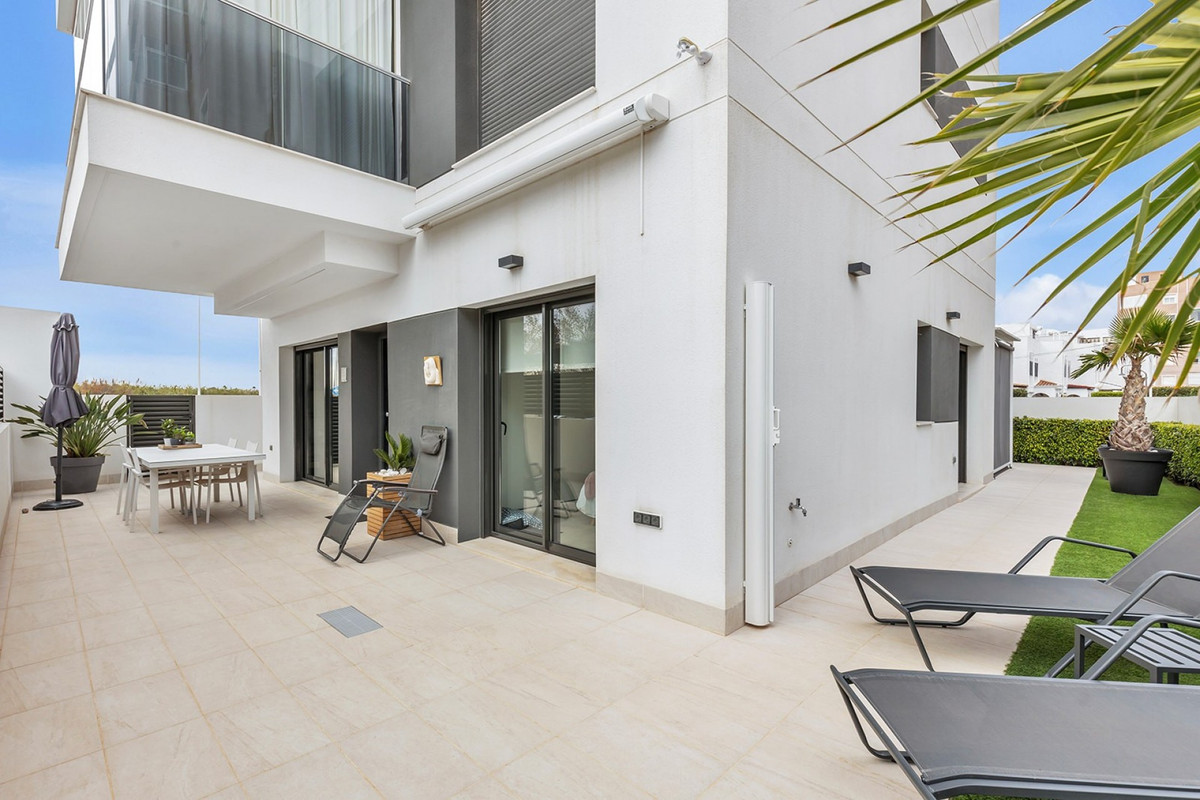 Appartement te koop in Torrelamata | 2 slaapkamers H5300830