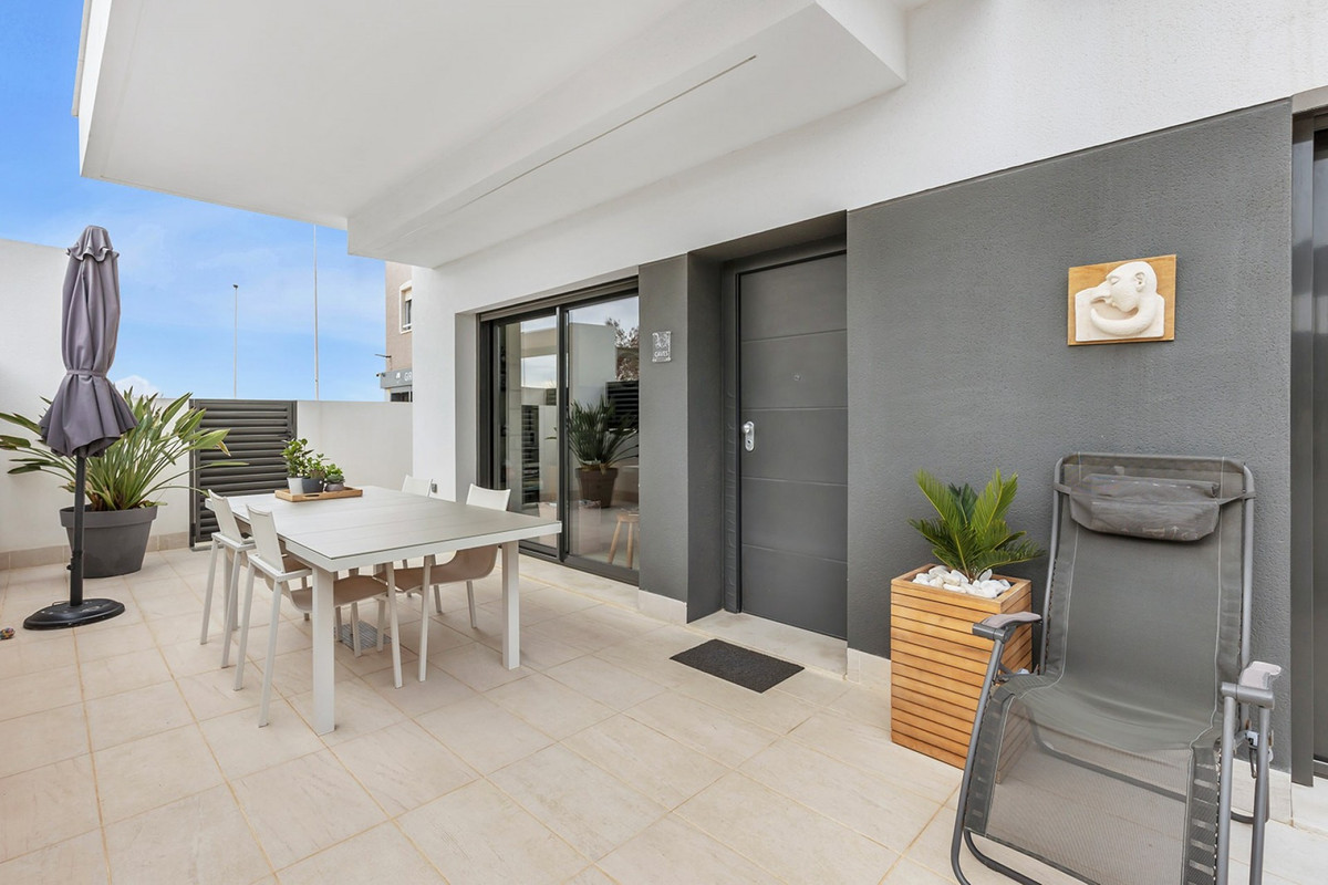 Appartement te koop in Torrelamata | 2 slaapkamers H5300830