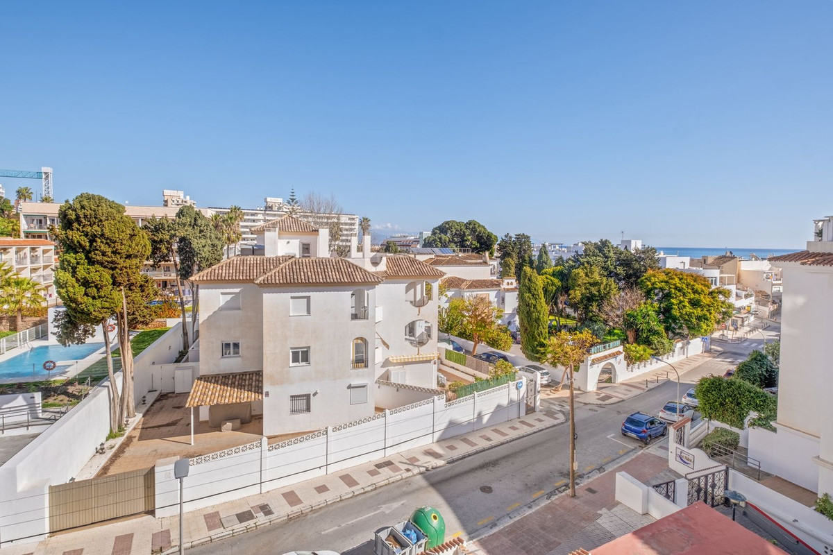 Tussenverdieping Appartement in La Carihuela-28