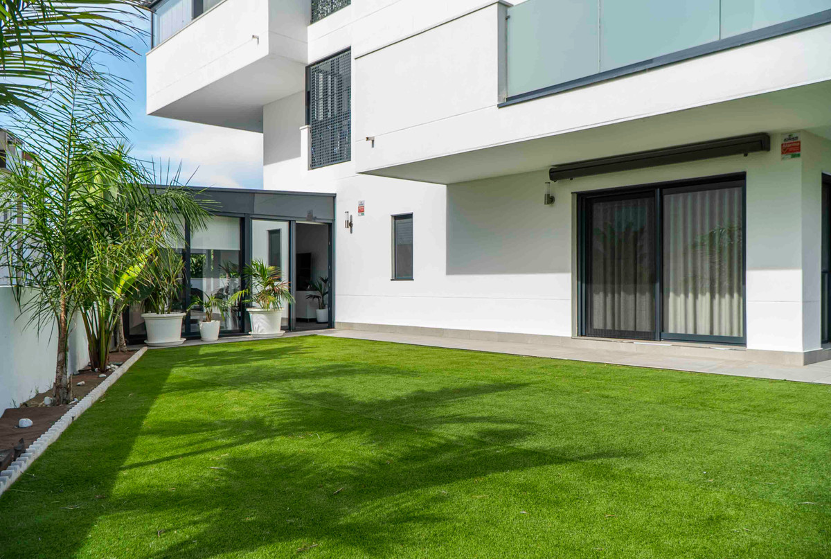 Apartment for sale in Torremolinos | 3 bedrooms H5116462