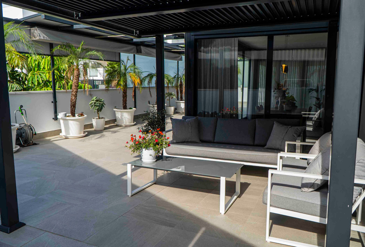 Apartment for sale in Torremolinos | 3 bedrooms H5116462