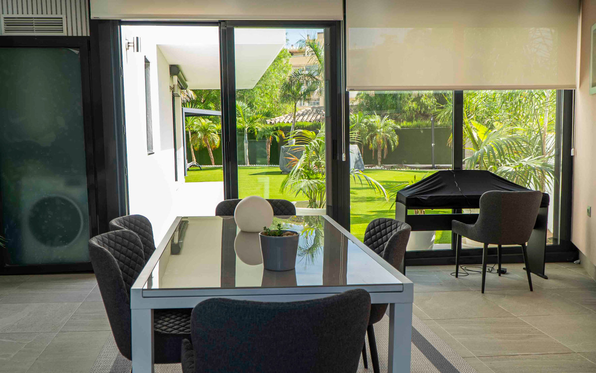 Apartment for sale in Torremolinos | 3 bedrooms H5116462