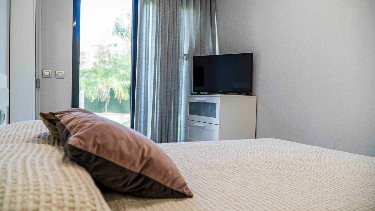 Apartment for sale in Torremolinos | 3 bedrooms H5116462