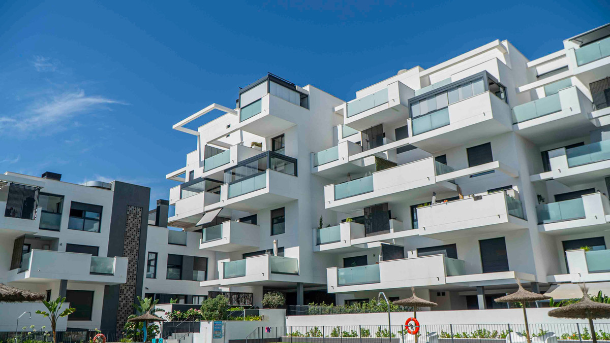 Apartment for sale in Torremolinos | 3 bedrooms H5116462