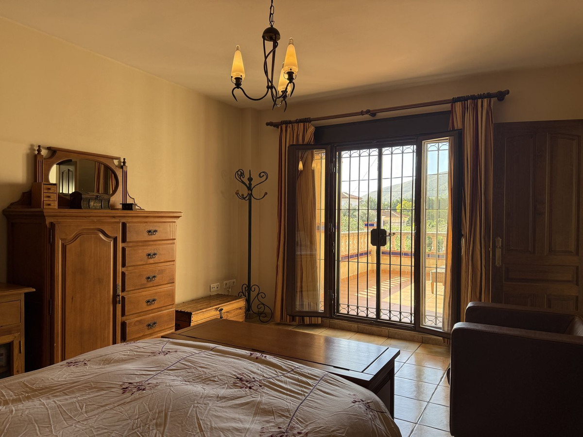 Huis te koop in Torremolinos | 4 slaapkamers H5297668