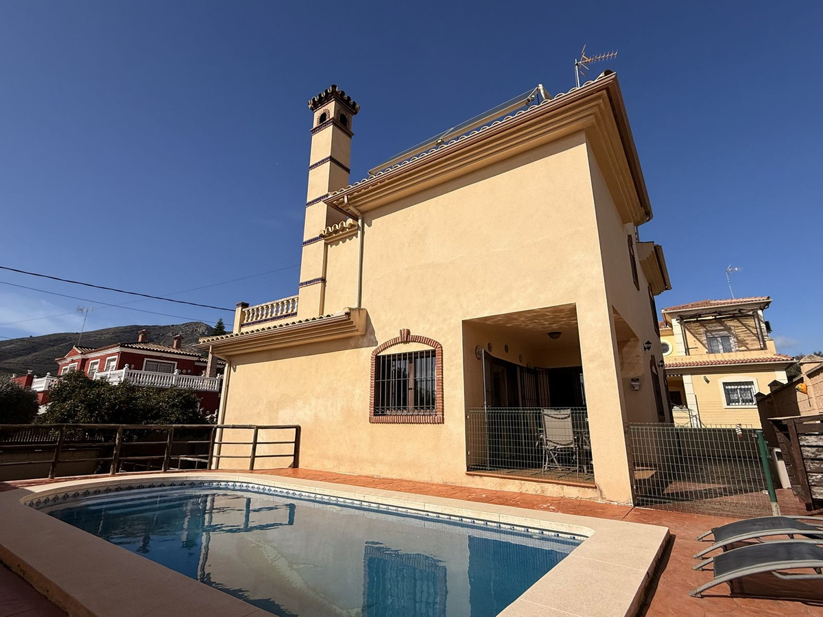 Huis te koop in Torremolinos | 4 slaapkamers H5297668