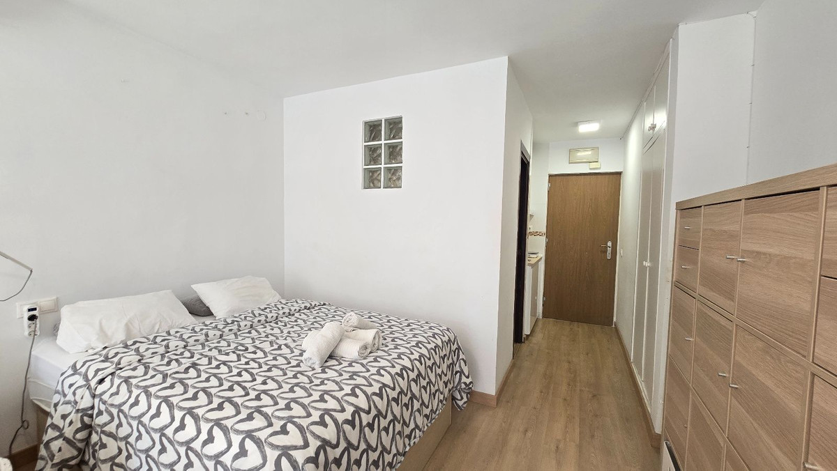 Appartement te koop in Torremolinos | 0 slaapkamers H5357875