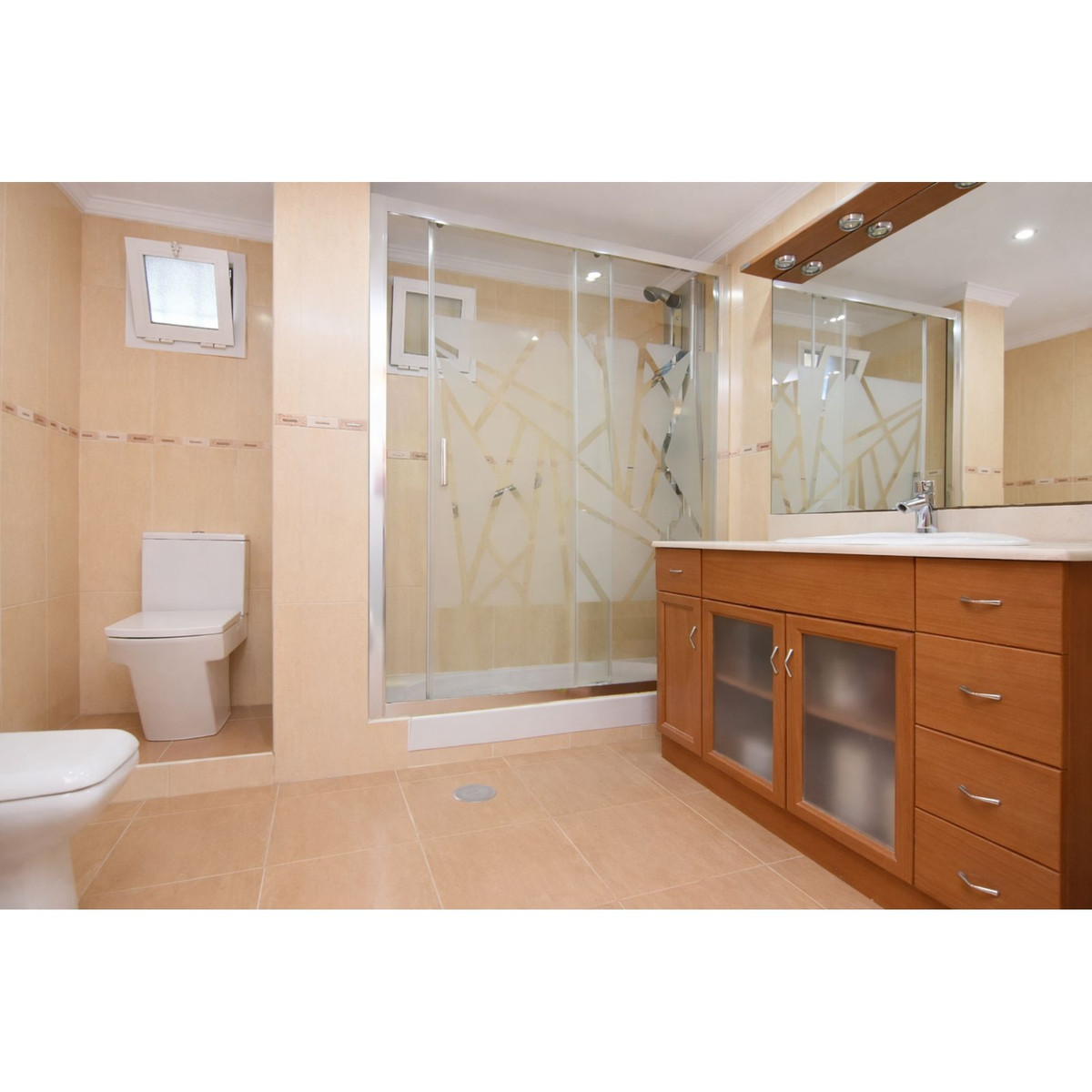 Appartement te koop in Torremolinos | 3 slaapkamers H5363854