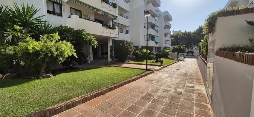 Appartement te koop in Torremolinos | 4 slaapkamers H5383534