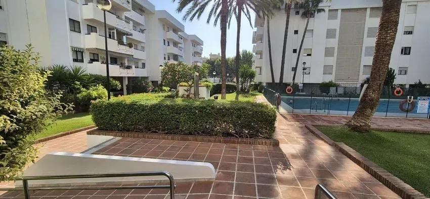 Appartement te koop in Torremolinos | 4 slaapkamers H5383534