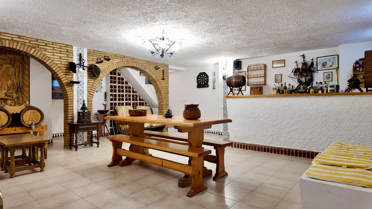 Appartement te koop in Torremolinos | 5 slaapkamers H5391229