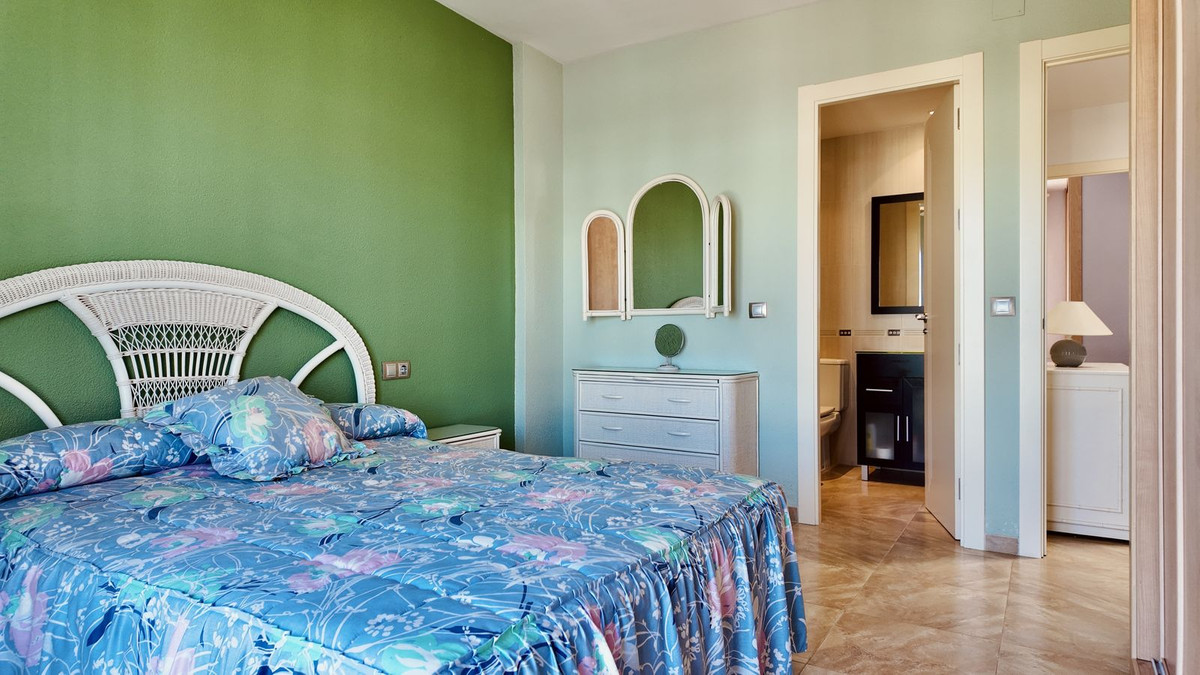 Appartement te koop in Torremolinos | 5 slaapkamers H5391229