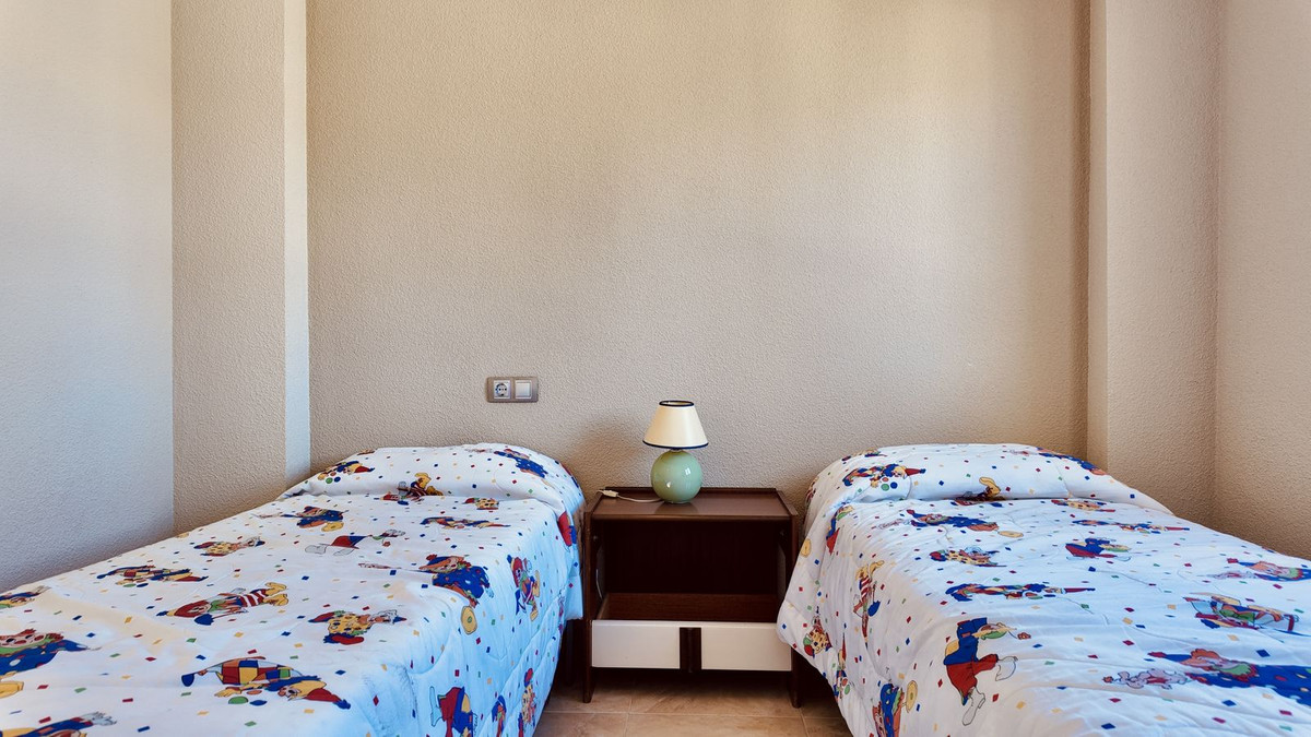 Appartement te koop in Torremolinos | 5 slaapkamers H5391229