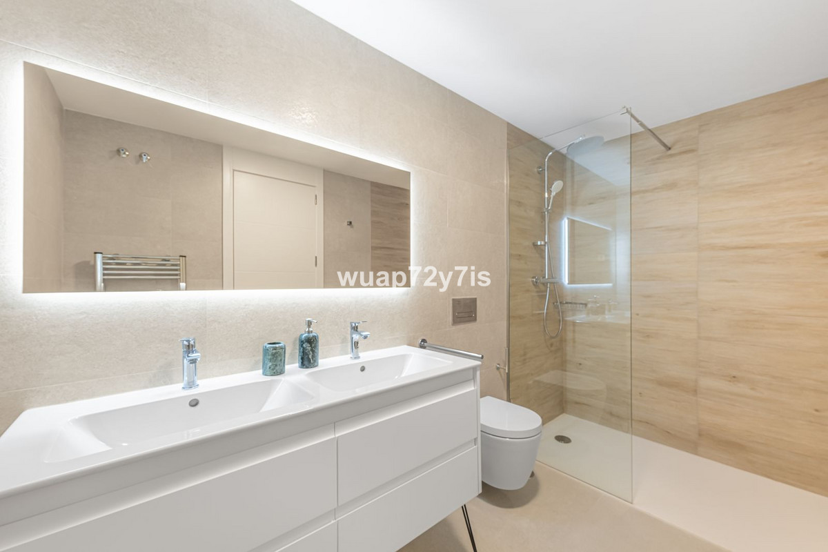 Huis te koop in Torremolinos | 4 slaapkamers H5394145