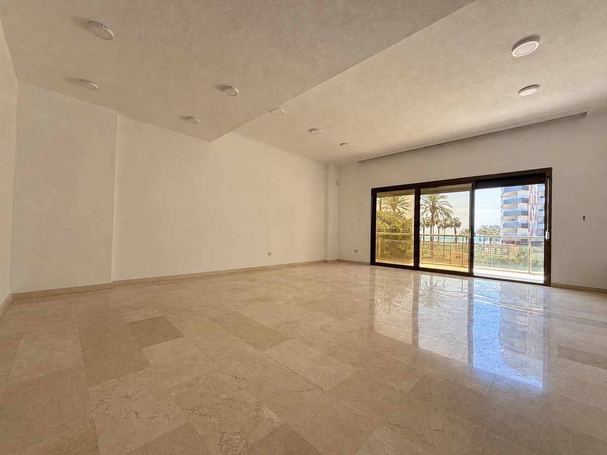 Appartement te koop in Torremolinos | 4 slaapkamers H5398063