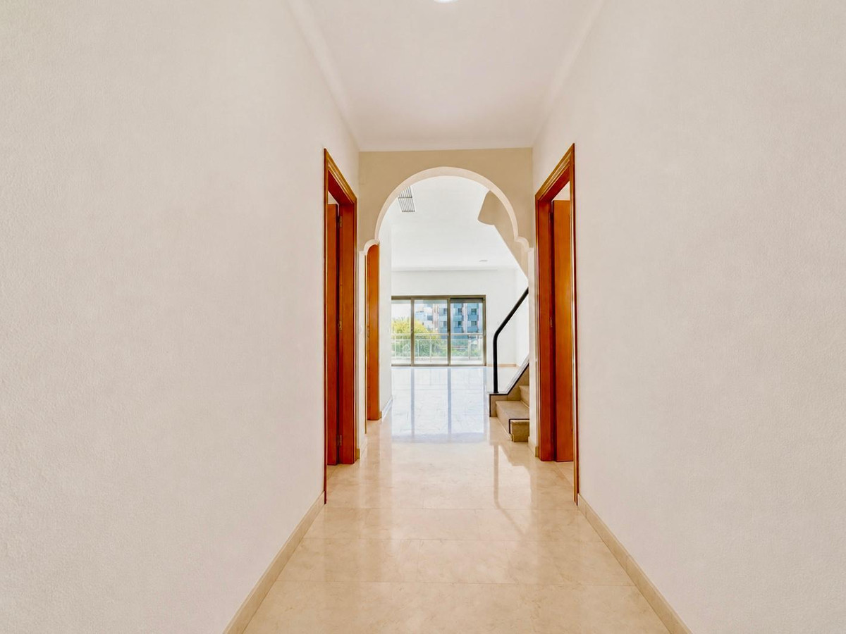 Appartement te koop in Torremolinos | 4 slaapkamers H5398063