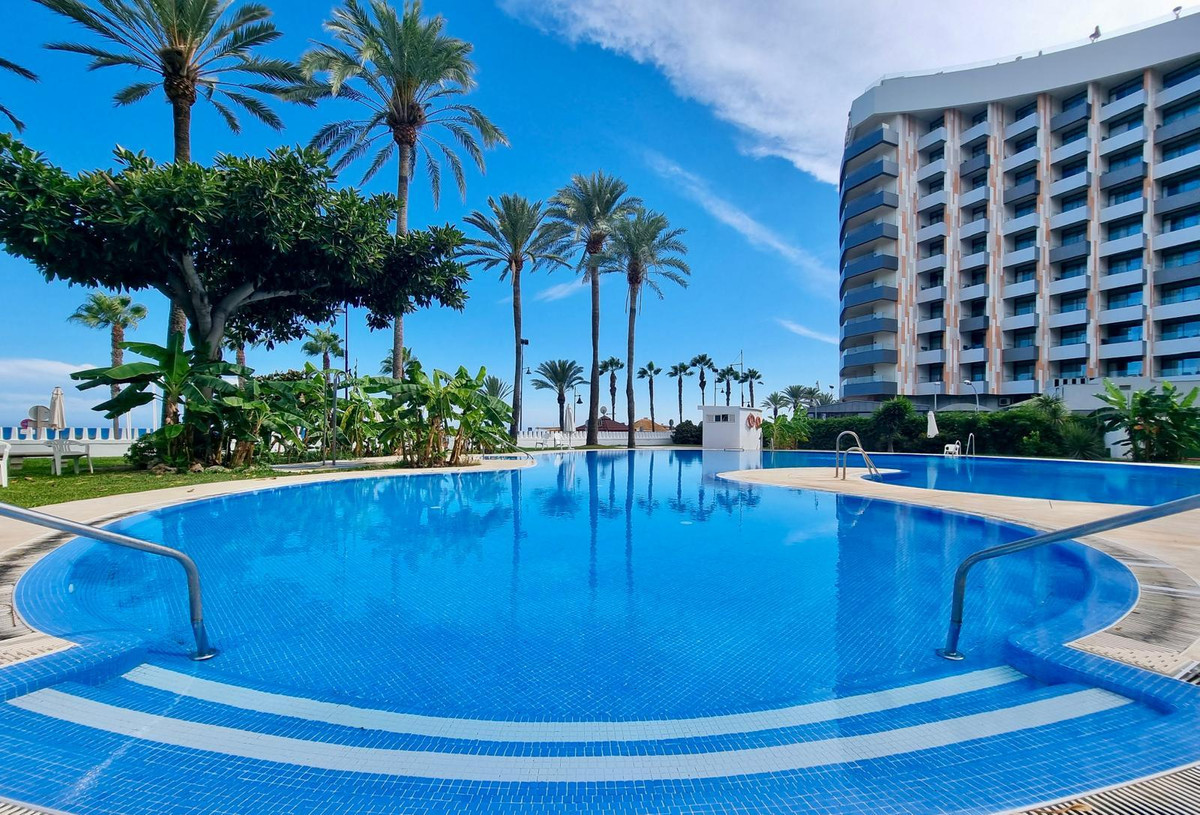 Appartement te koop in Torremolinos | 4 slaapkamers H5398063