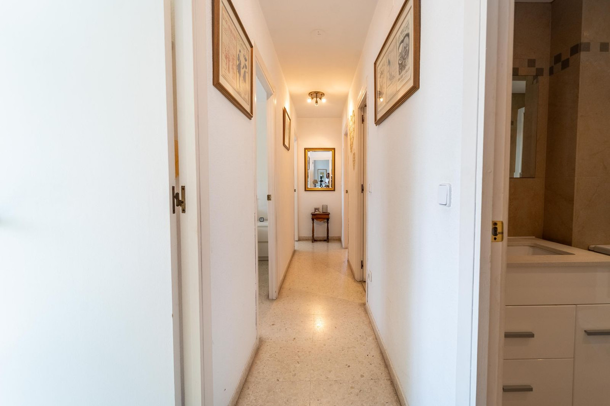 Appartement te koop in Torremolinos | 4 slaapkamers H5413141