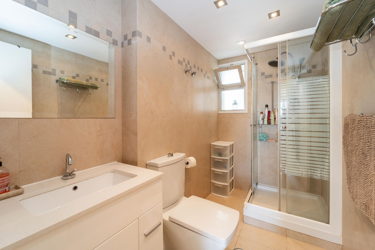 Appartement te koop in Torremolinos | 4 slaapkamers H5413141