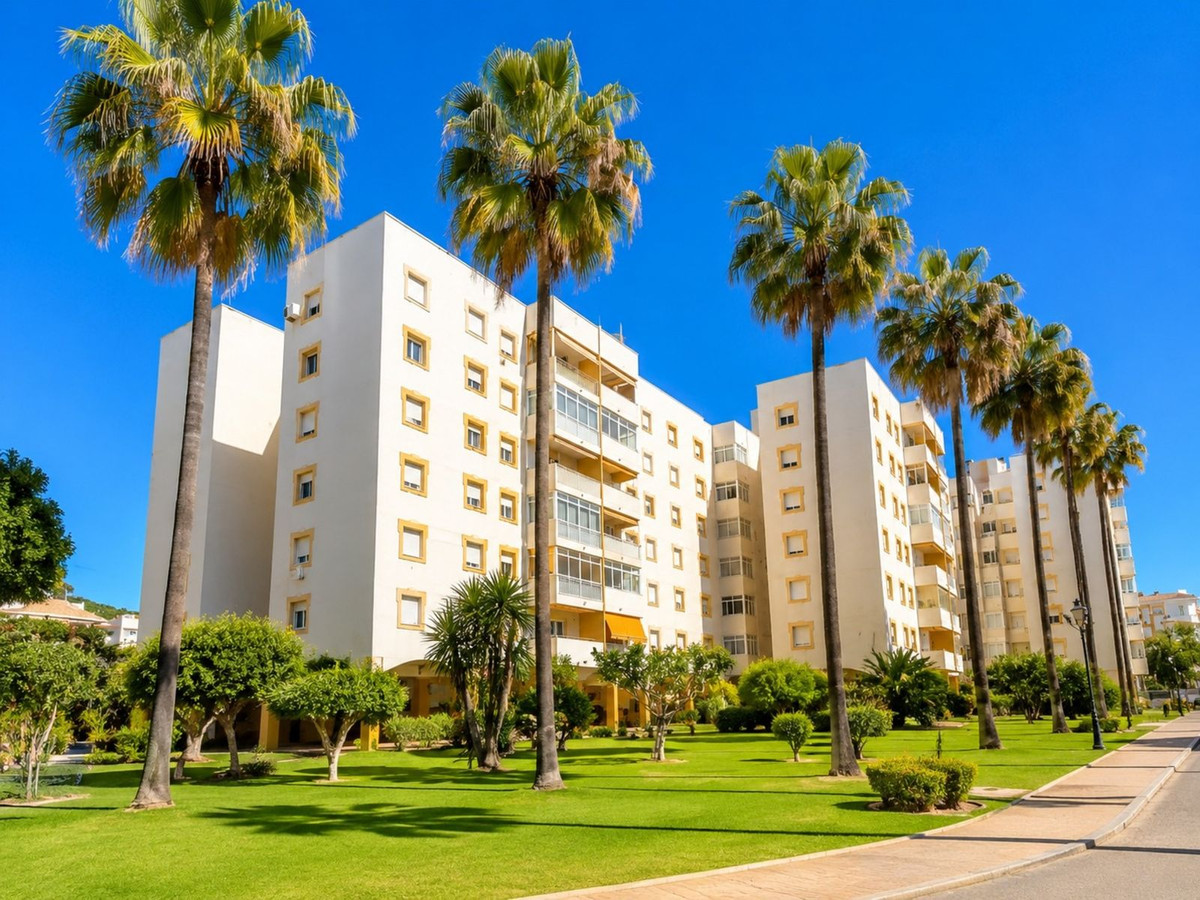Appartement te koop in Torremolinos | 4 slaapkamers H5413141