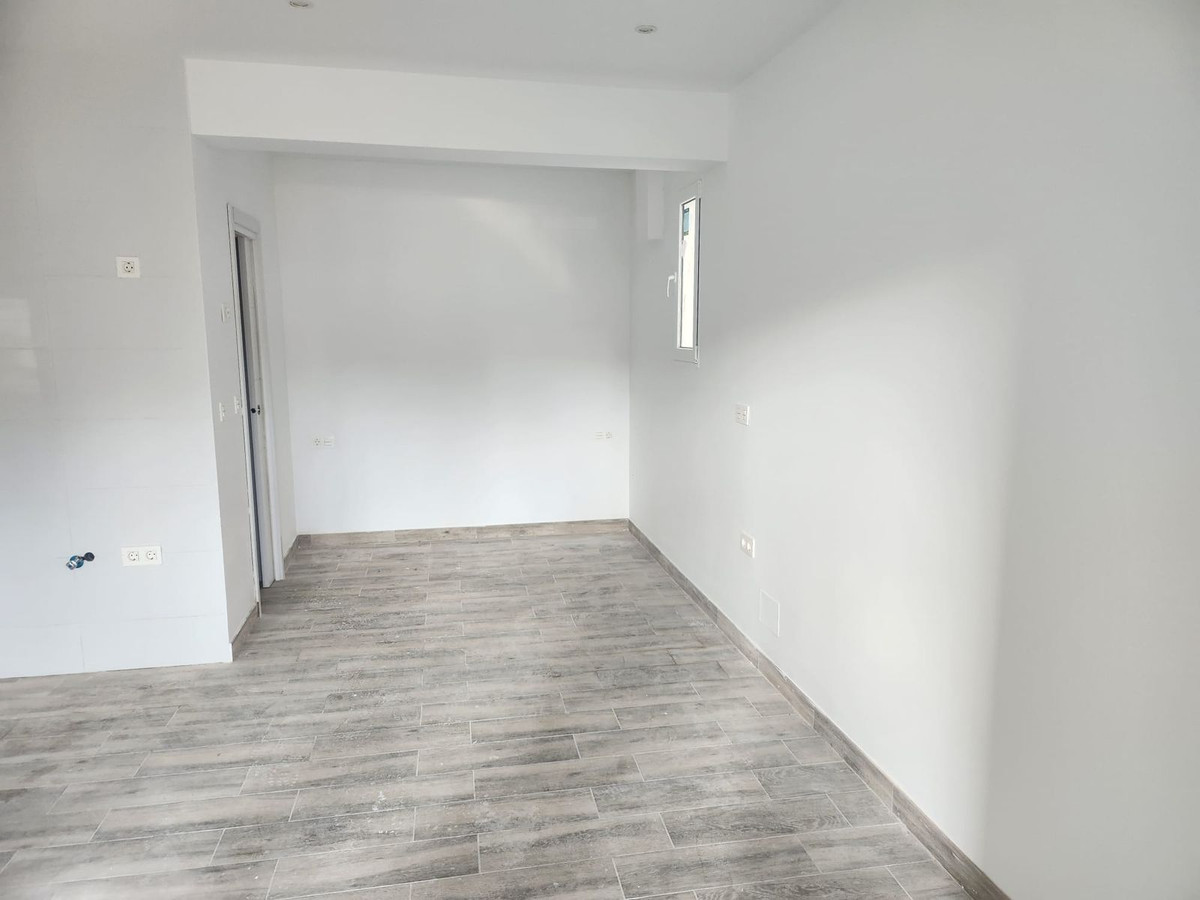 Appartement te koop in Torremolinos | 0 slaapkamers H5426962