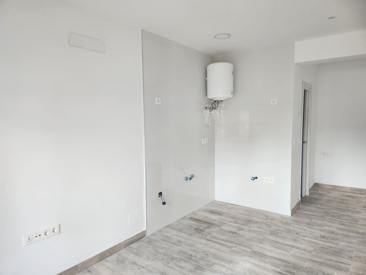 Appartement te koop in Torremolinos | 0 slaapkamers H5426962