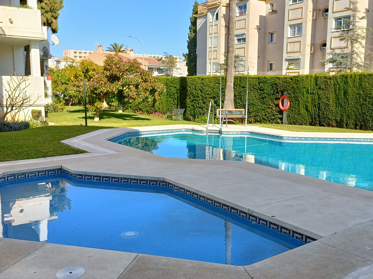 Appartement te koop in Torremolinos | 2 slaapkamers H5444254