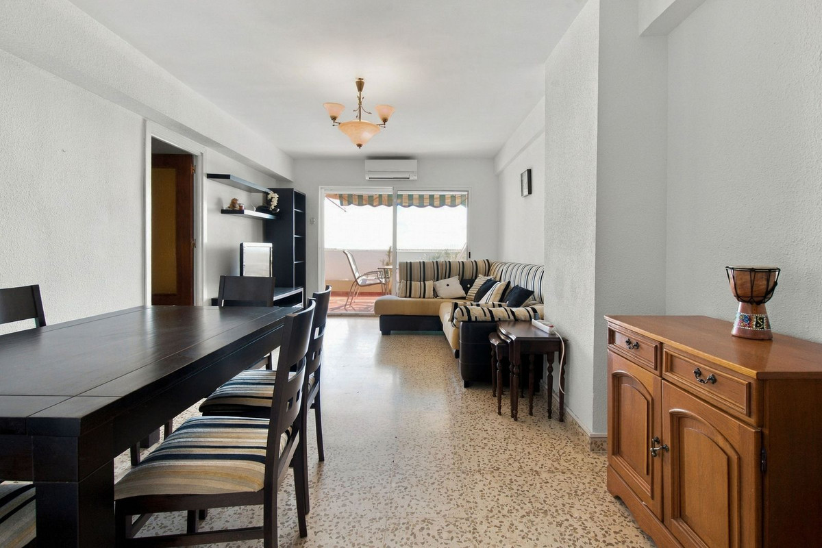 Appartement te koop in Torremolinos | 4 slaapkamers H5506321