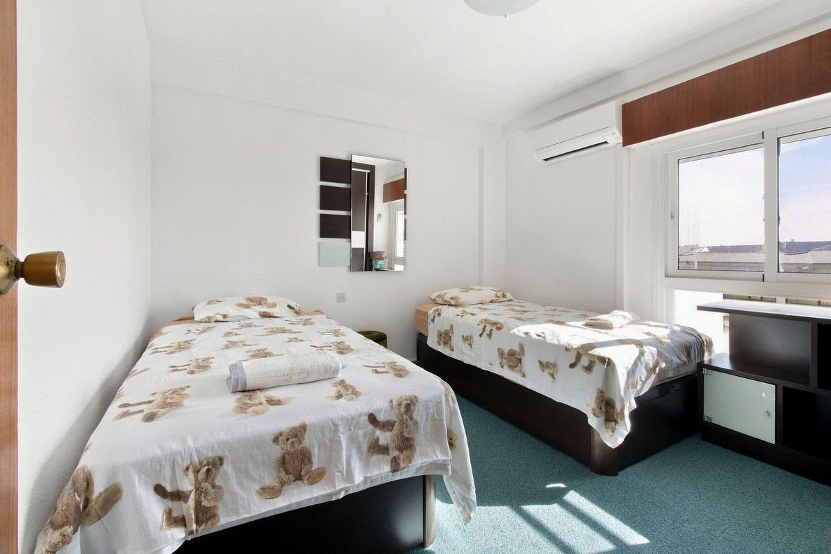 Appartement te koop in Torremolinos | 4 slaapkamers H5506321