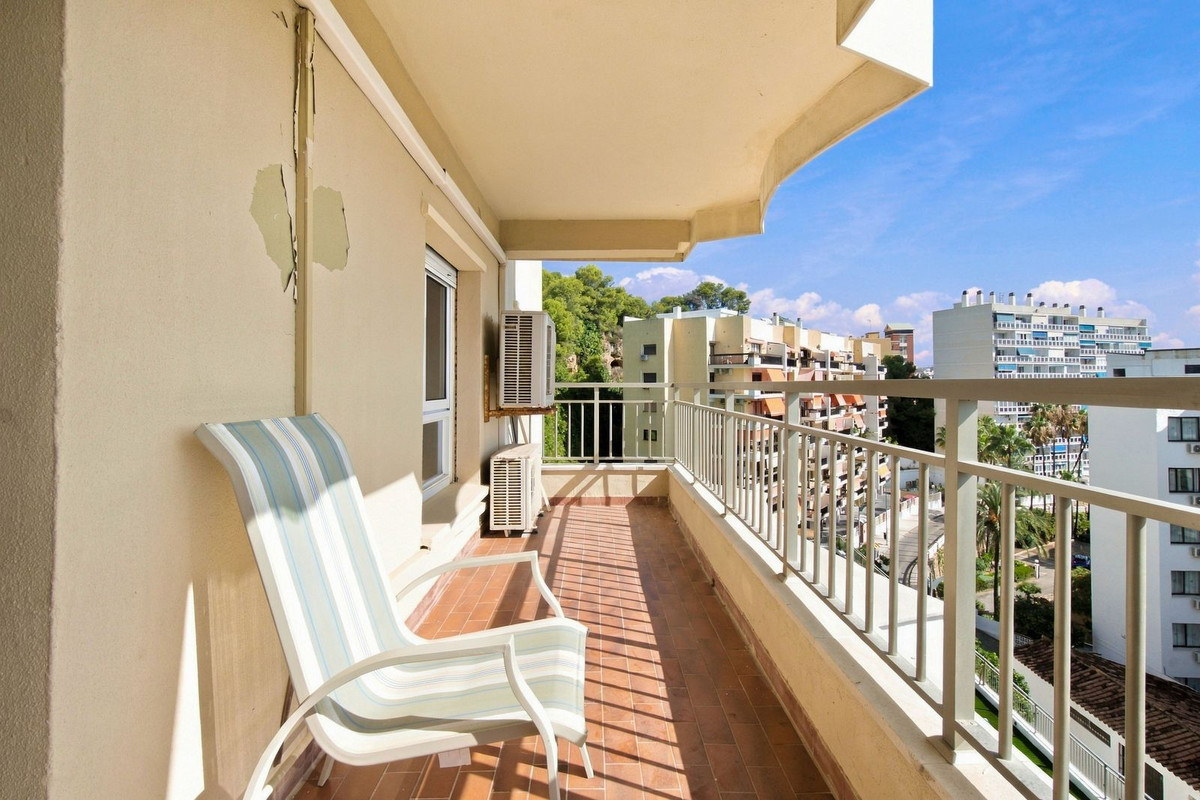Appartement te koop in Torremolinos | 4 slaapkamers H5506321