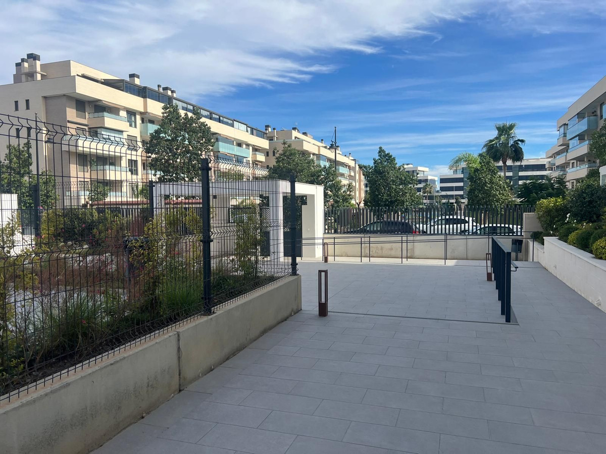 Appartement te koop in Torremolinos | 4 slaapkamers H5527384