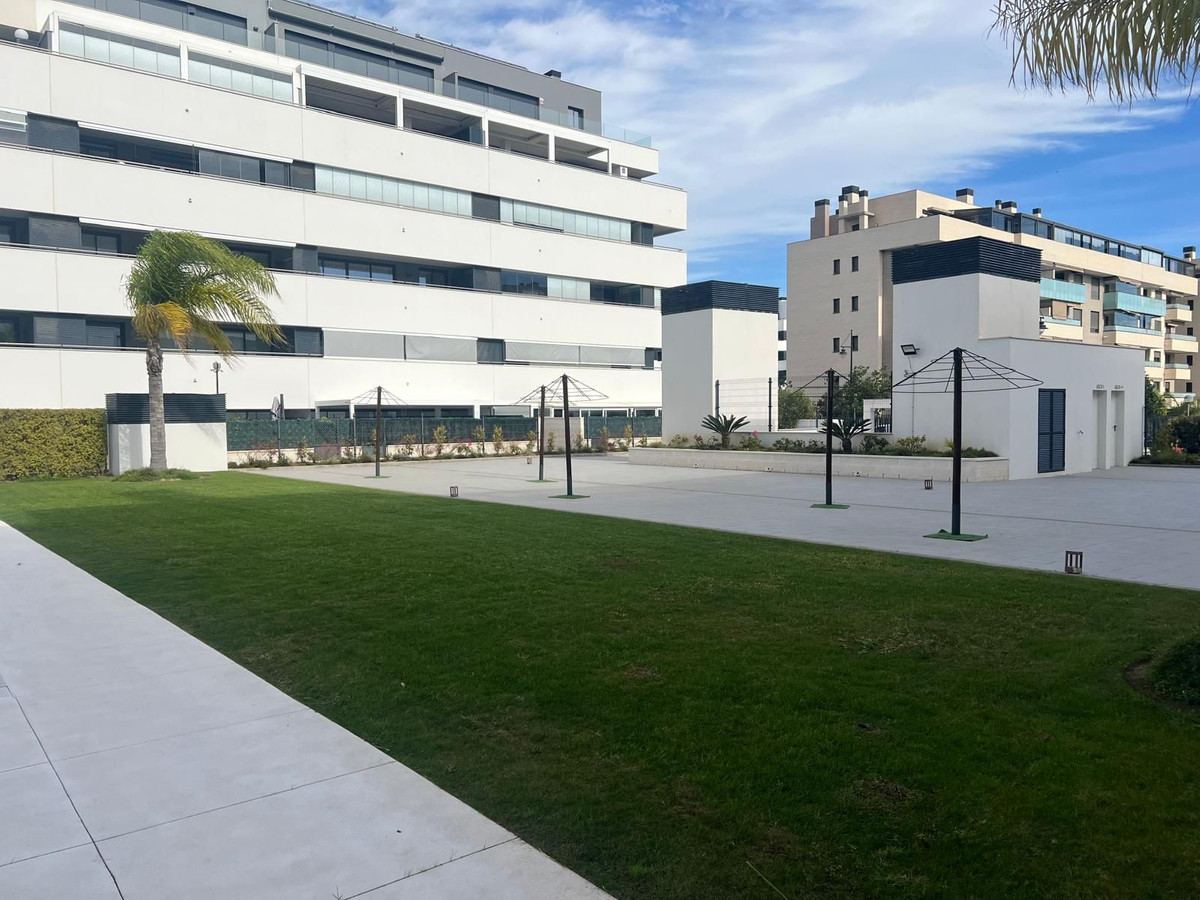 Appartement te koop in Torremolinos | 4 slaapkamers H5527384