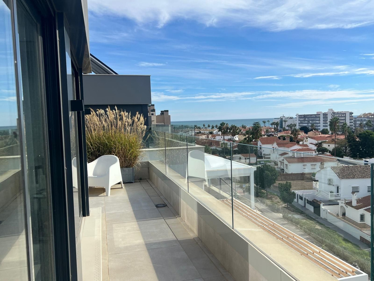 Appartement te koop in Torremolinos | 4 slaapkamers H5527384