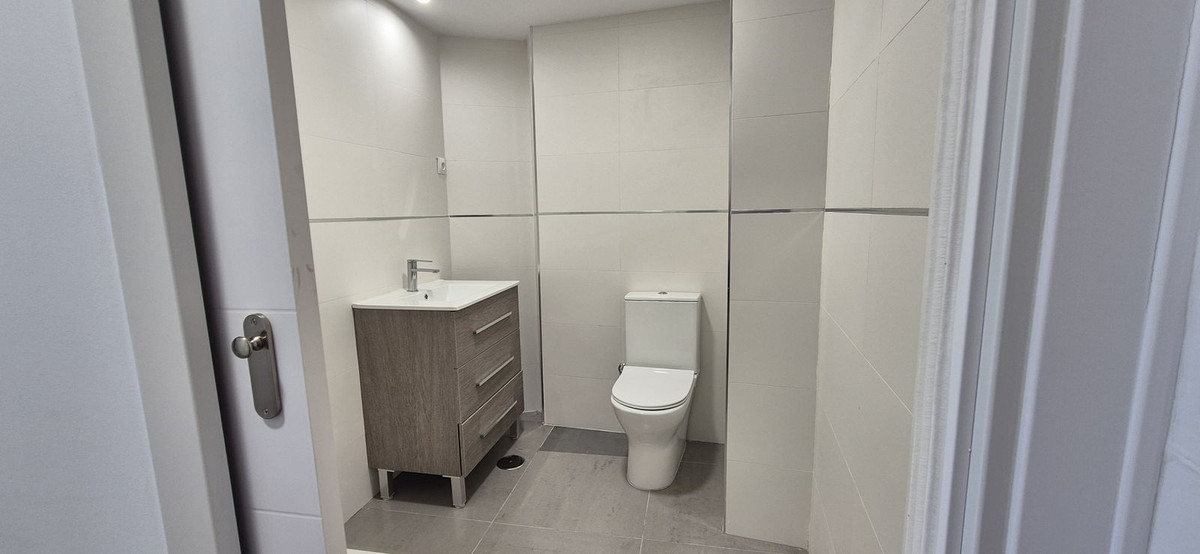 Appartement te koop in Torremolinos Centro | 0 slaapkamers H5040949