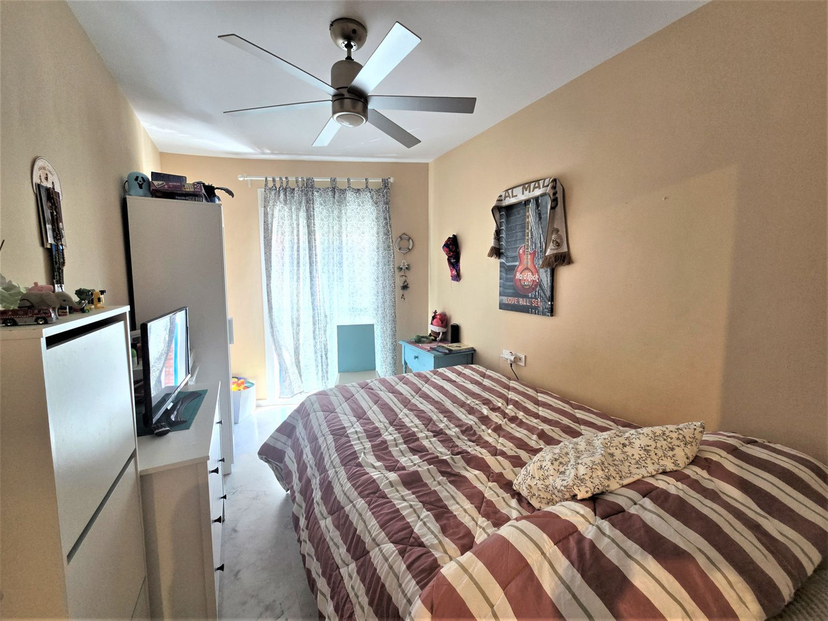 Tussenverdieping Appartement in Torremolinos Centro-10