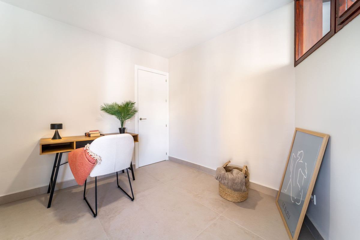 Tussenverdieping Appartement in Torremolinos Centro-18