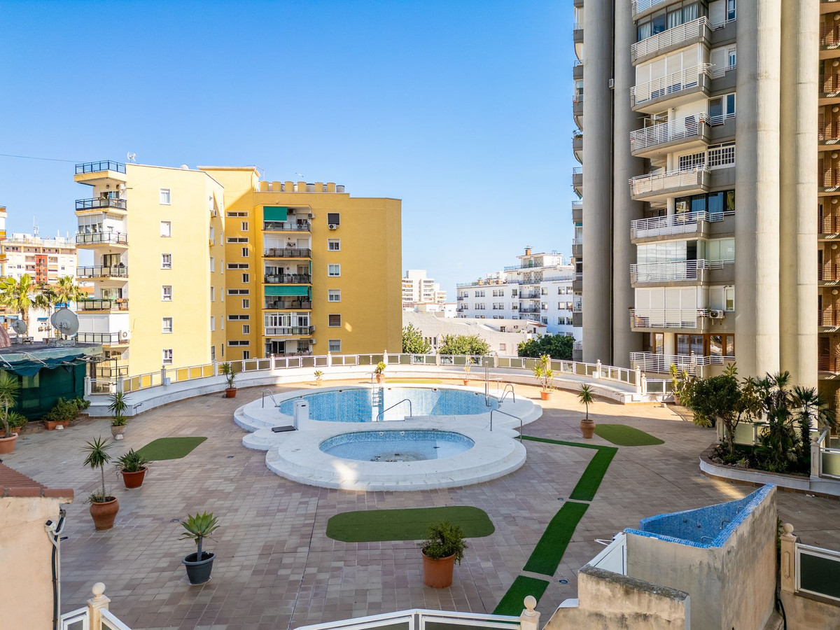 Tussenverdieping Appartement in Torremolinos Centro-23