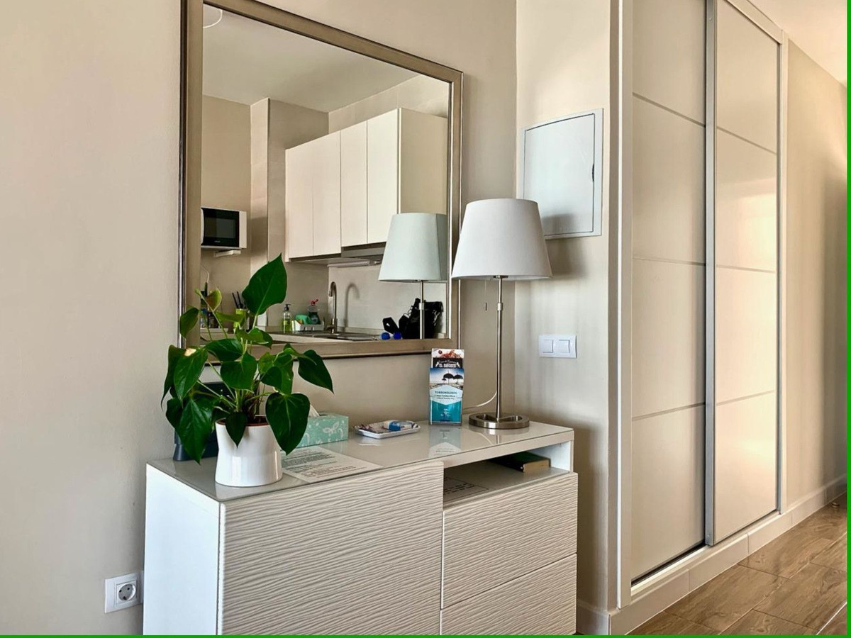 Appartement te koop in Torremolinos Centro | 0 slaapkamers H5056996