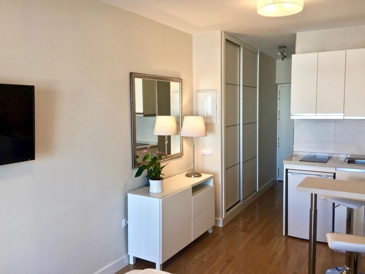 Appartement te koop in Torremolinos Centro | 0 slaapkamers H5056996