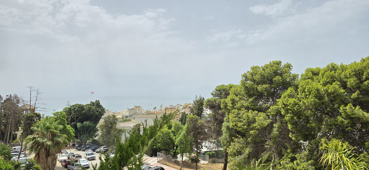 Appartement te koop in Torremolinos Centro | 4 slaapkamers H5130133