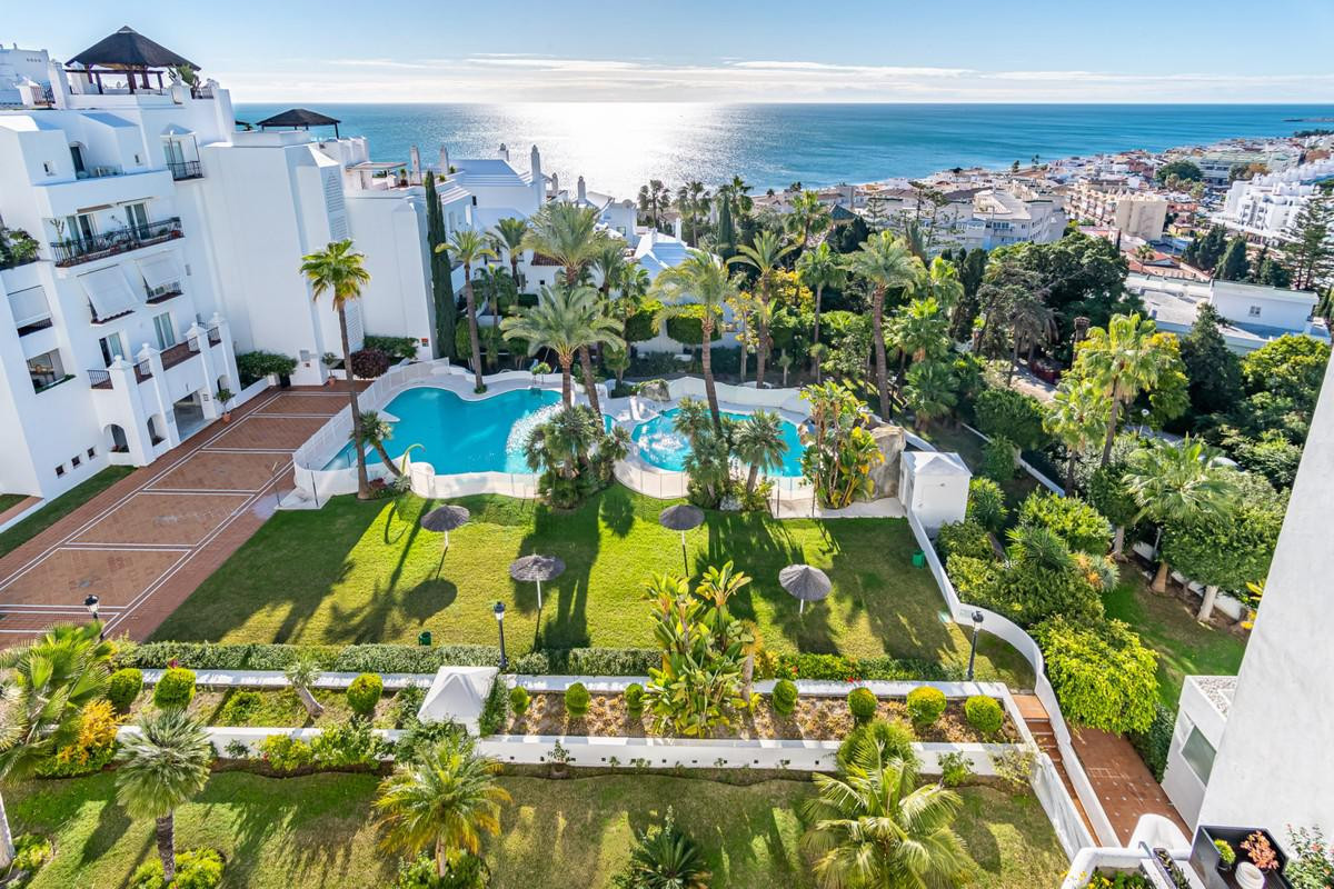 Appartement te koop in Torremolinos Centro | 4 slaapkamers H5130133