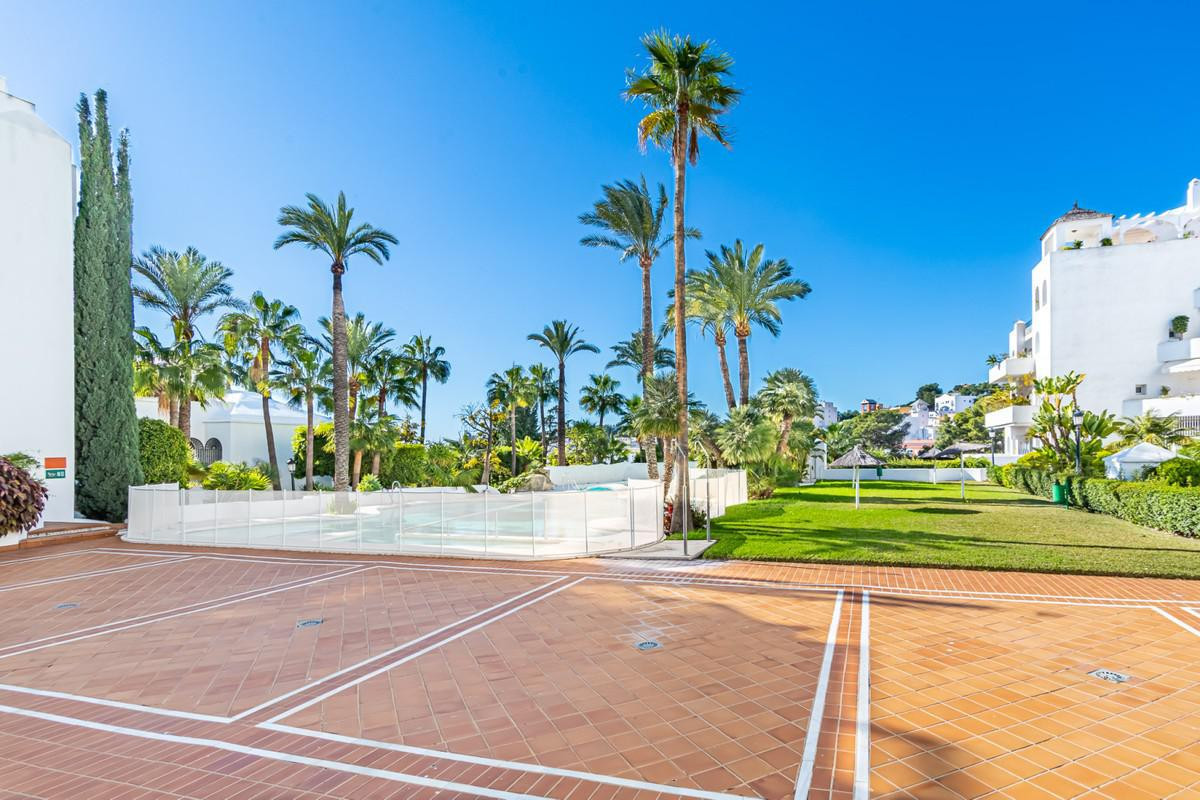 Appartement te koop in Torremolinos Centro | 4 slaapkamers H5130133