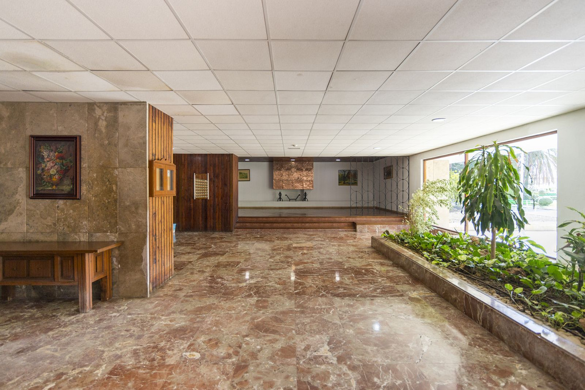 Appartement te koop in Torremolinos Centro | 2 slaapkamers H5208682