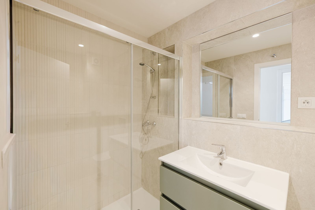 Appartement te koop in Torremolinos Centro | 3 slaapkamers H5389924