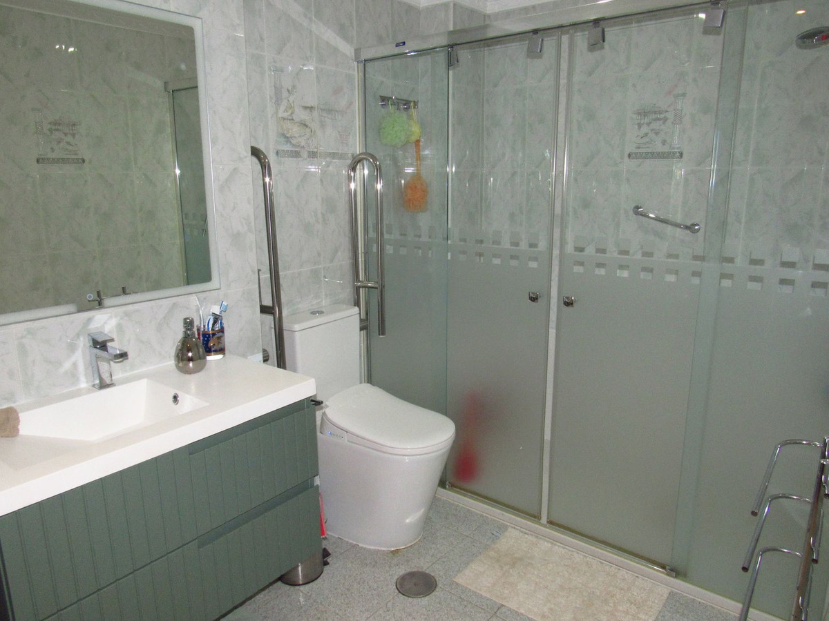 Appartement te koop in Torremolinos Centro | 2 slaapkamers H5426749
