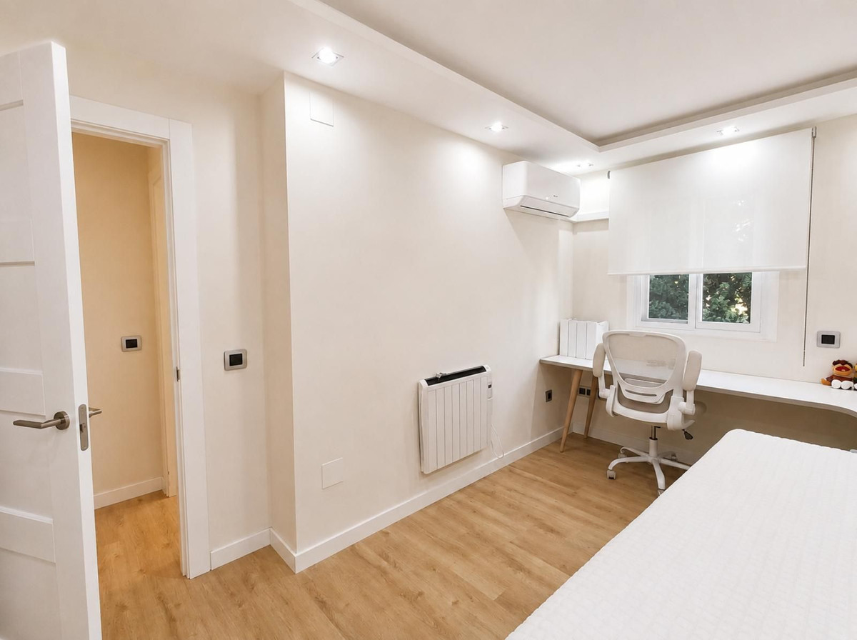 Appartement te koop in Torremolinos Centro | 2 slaapkamers H5433325