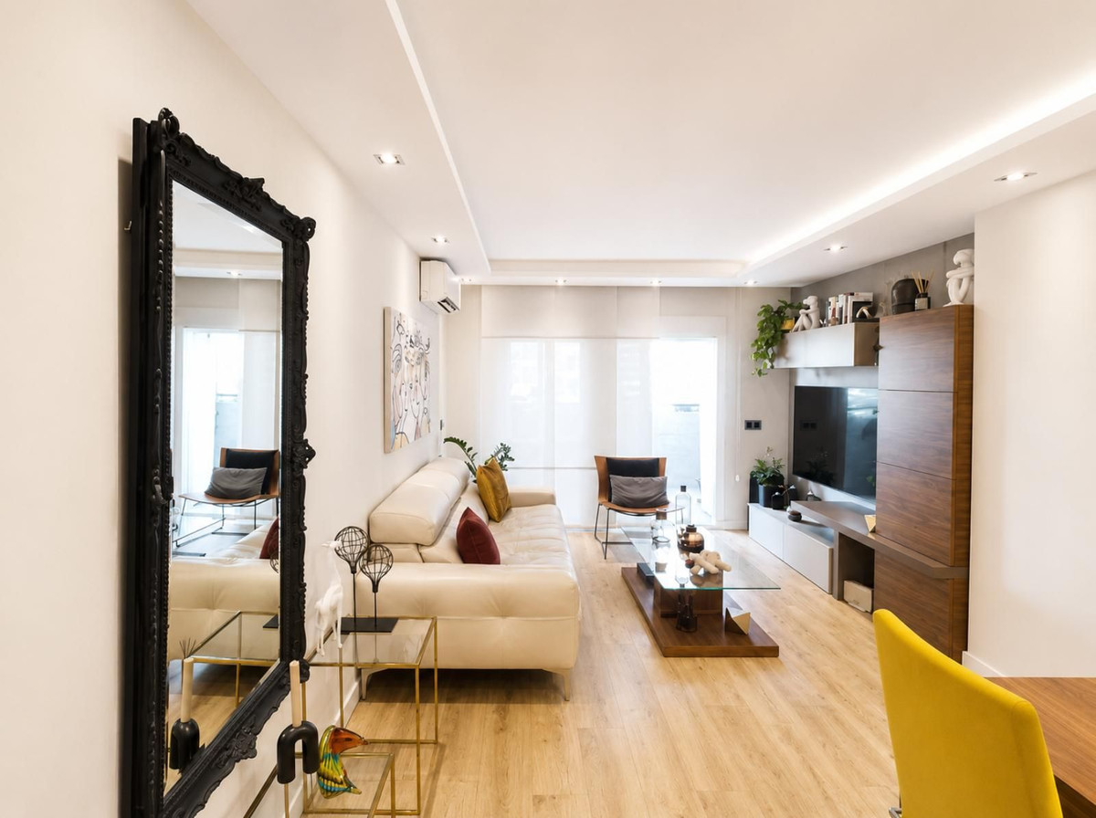 Appartement te koop in Torremolinos Centro | 2 slaapkamers H5433325