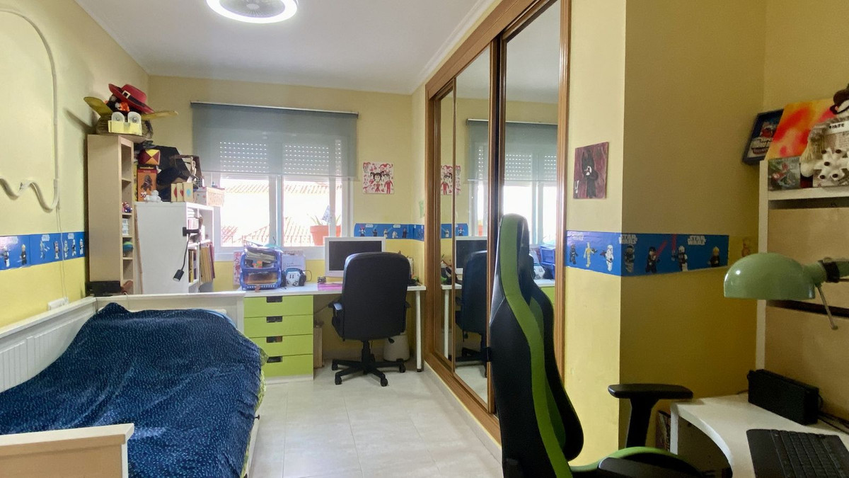 Tussenverdieping Appartement in Torrequebrada-12